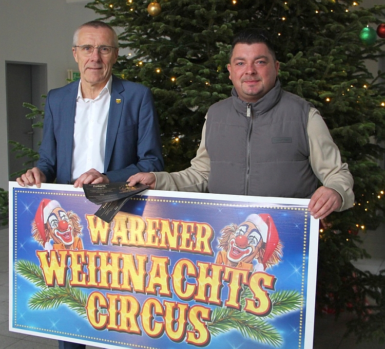 /de/bilder/Veranstaltungen/Weihnachtszirkus_StadtWarenM.jpg /de/bilder/Veranstaltungen/Weihnachtszirkus_StadtWarenM.jpg